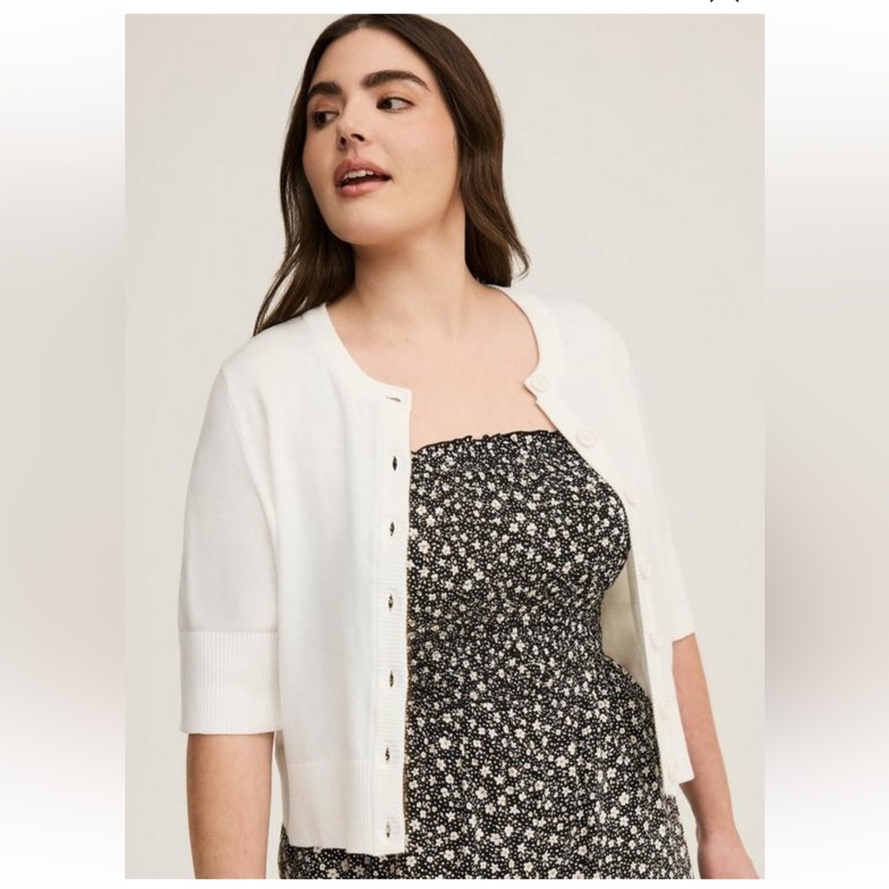 NWT Torrid Everyday Soft Crew Neck Shrug Cardigan, 4x, Cloud Dancer